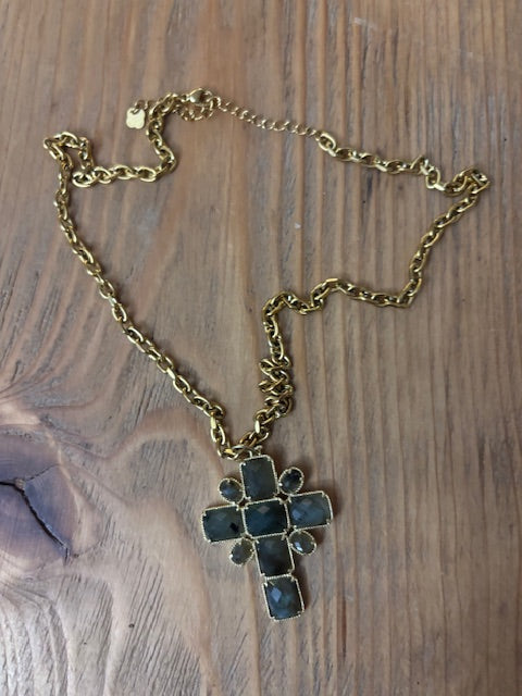 collier avec croix en labradorite bijoux amorcita